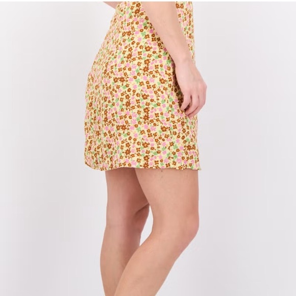 NWT Mango Floral Mini Skirt Women’s XS Style 67116 - Picture 3 of 4
